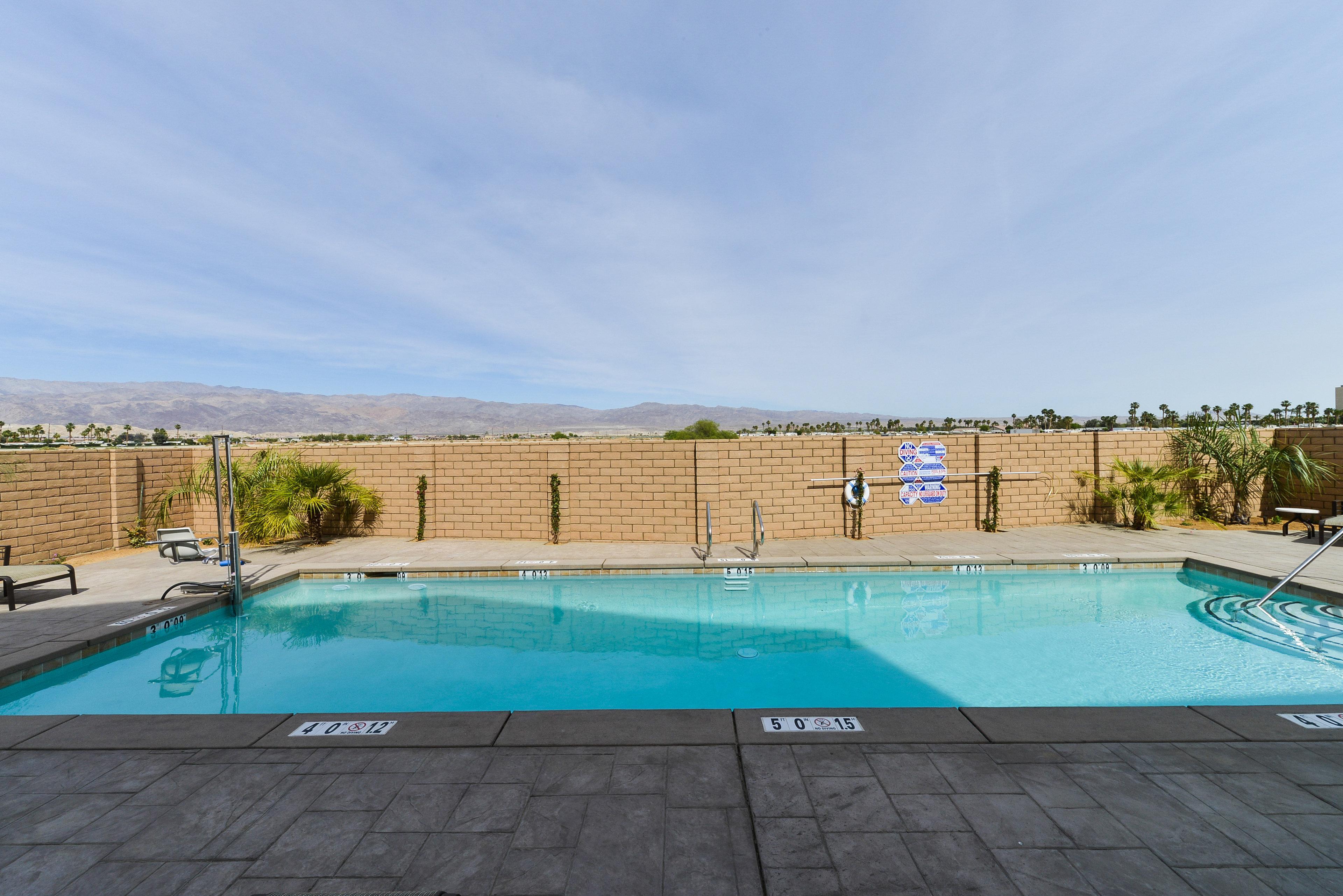 Holiday Inn Express & Suites Indio - Coachella Valley By Ihg Zewnętrze zdjęcie