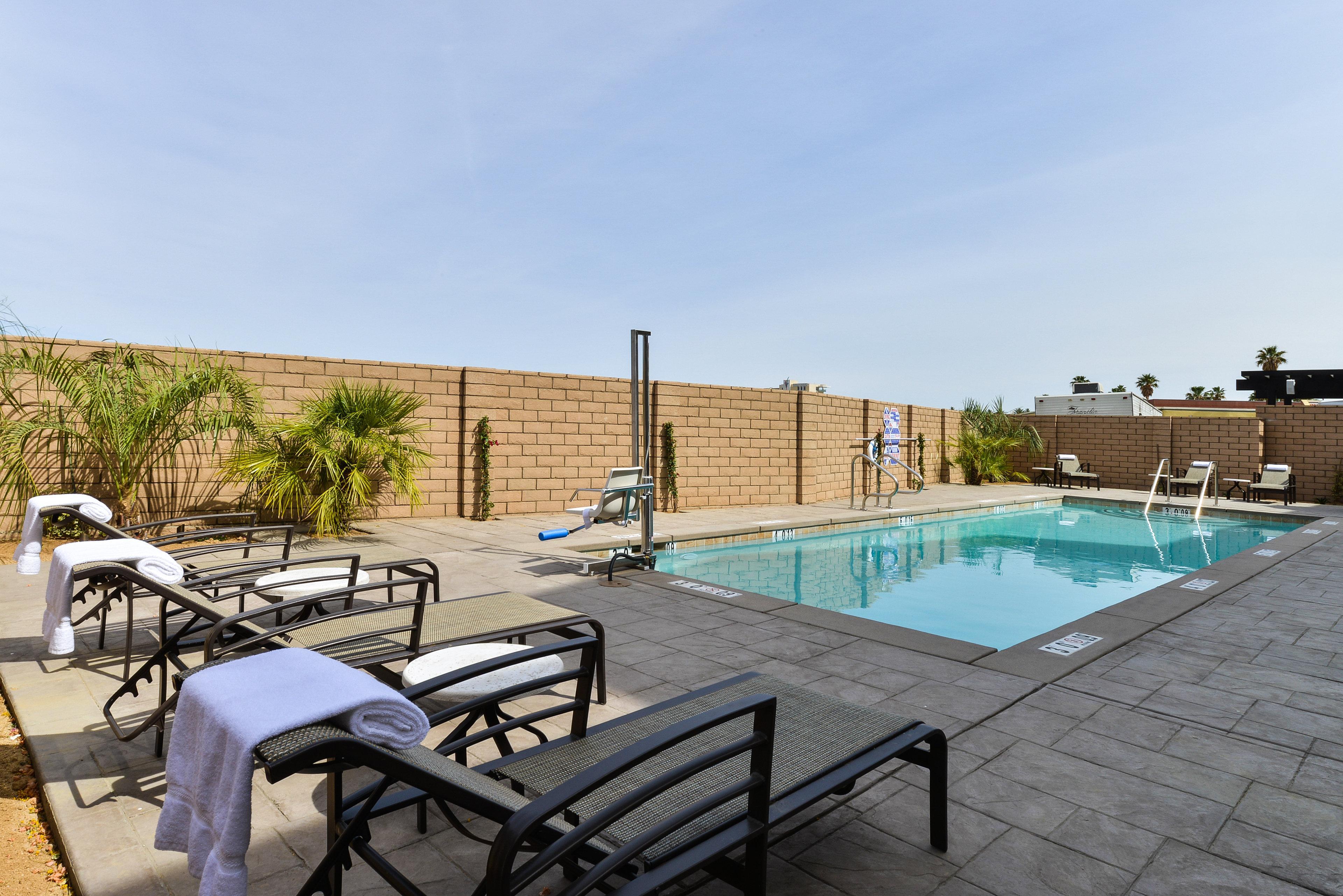 Holiday Inn Express & Suites Indio - Coachella Valley By Ihg Zewnętrze zdjęcie